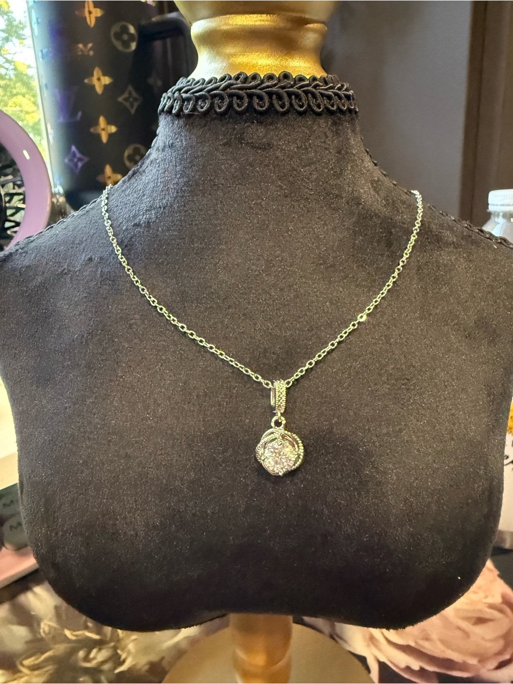 Silver-Tone Filigree Pendant Necklace Moissanite - Women Jewelry